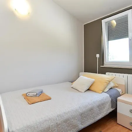 Fuer 5 Personen Ca 95 Qm In Banjole, Istrien Istrische Riviera Apartment *