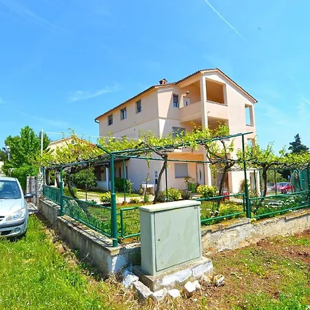 Apartment Fuer 5 Personen Ca 95 Qm In Banjole, Istrien Istrische Riviera